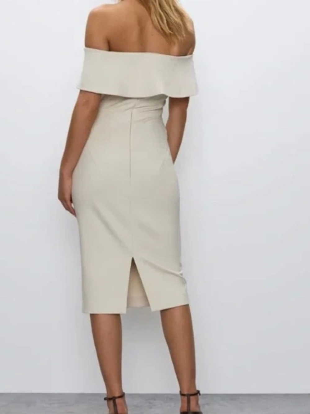 NWT Babaton Off Shoulder Sheath Midi Dress Aritzia - Picture 6 of 16